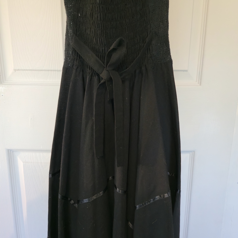 Black Halter Floral-Embroidered Flowy Midi Dress - Picture 7 of 7